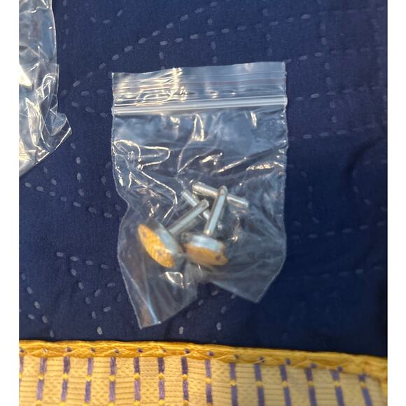 New in Package Four Pieces - Handkerchief, Tie, Cuff Links, Lapel Pin Yellow - Picture 5 of 6